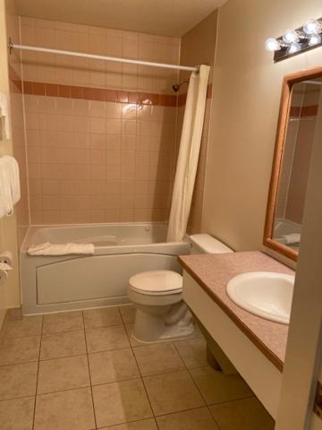 Western Budget Motel West Ред Дир Экстерьер фото