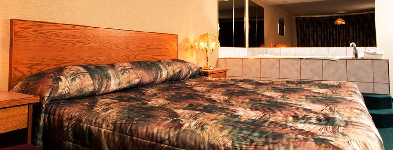 Western Budget Motel West Ред Дир Экстерьер фото